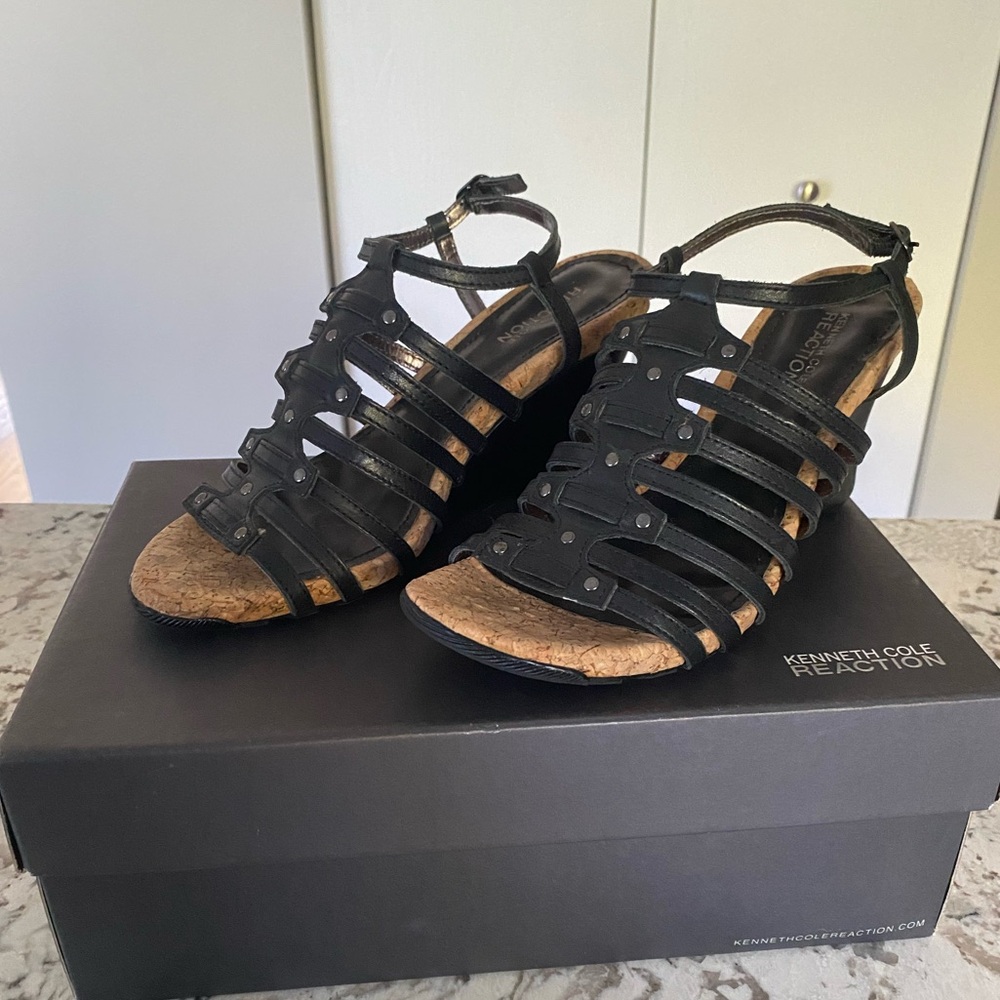 Kenneth Cole Reaction Leather Wedge Sandals NWT